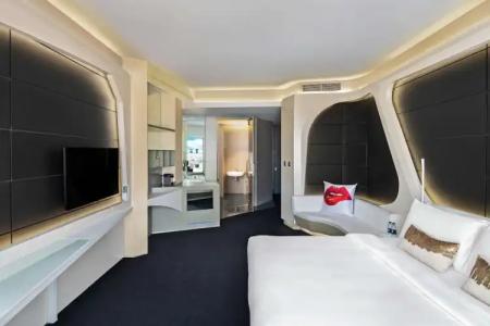 V Dubai, Curio Collection by Hilton - 110