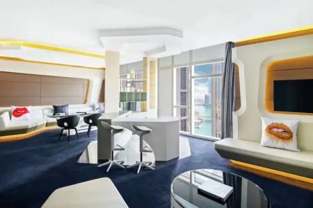 V Dubai, Curio Collection by Hilton - 160