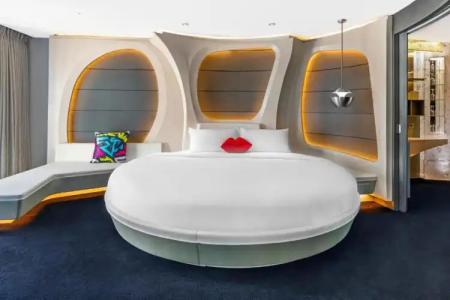 V Dubai, Curio Collection by Hilton - 143