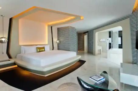 V Dubai, Curio Collection by Hilton - 161