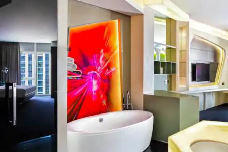 V Dubai, Curio Collection by Hilton - 151