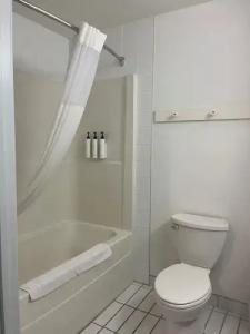 Prestige Prince George Lodge - 54