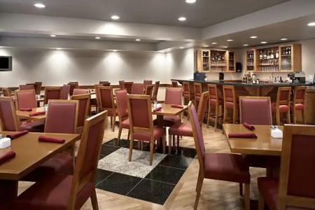 Prestige Prince George Lodge - 14