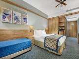 Standard Double room with partial sea view