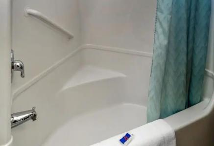 Motel 6-Peterborough, ON - 10