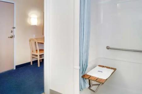 Motel 6-Peterborough, ON - 6