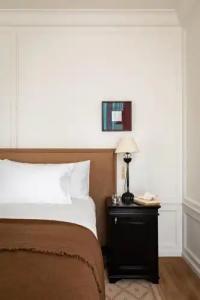 Hôtel Balzac - 105