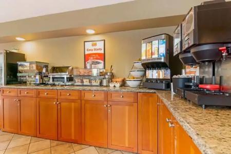 Econo Lodge Inn & Suites - North Vancouver - 19