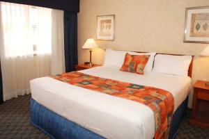 North Vancouver Hotel, North Vancouver