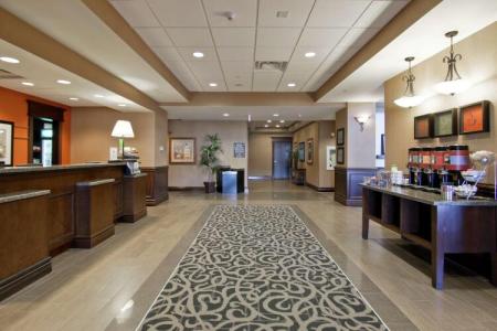 Hampton Inn by Hilton North Bay - 1