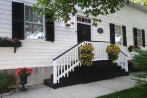 Historic Wilson-Guy House, Niagara-On-The-Lake