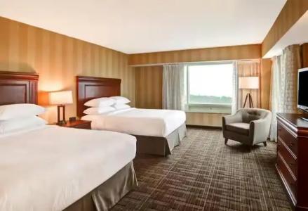 DoubleTree Fallsview Resort & Spa by Hilton - Niagara Falls - 44