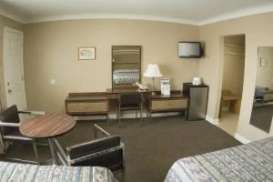 Falls Manor Resort, Niagara Falls