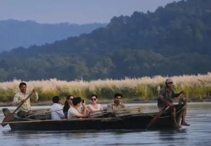 Barahi Jungle Lodge - 17