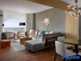 1 Bedroom Executive Double Club Suite