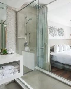 Bonaventure Montreal - 100