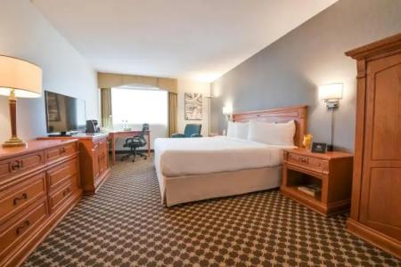 Universel Montréal - 47