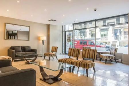 Comfort Suites Downtown - 14