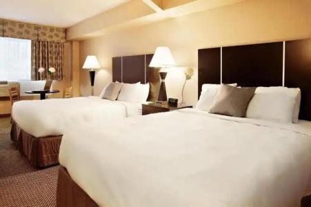 Comfort Suites Downtown - 39