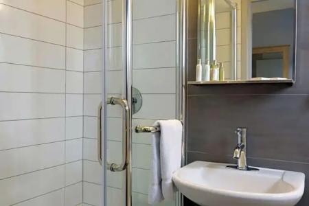 Travelodge by Wyndham Montreal Centre - 35