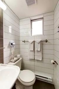 Travelodge by Wyndham Montreal Centre - 37