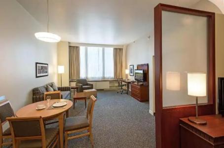 Le Square Phillips Hôtel & Suites - 30