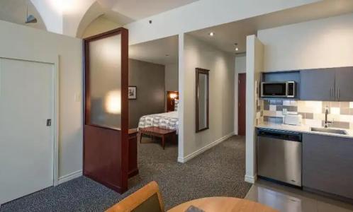 Le Square Phillips Hôtel & Suites - 35