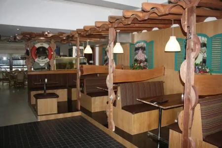 Arkadia & Hostel - 11