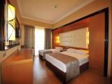 Standard Double room with land view