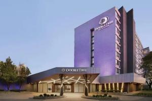 DoubleTree by Hilton Hotel Toronto Airport West, Mississauga