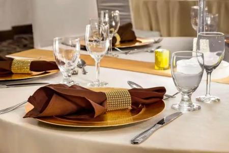 DoubleTree by Hilton Toronto Airport West - 19