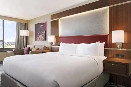 DoubleTree by Hilton Toronto Airport West - 27