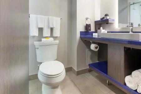 GLō Best Western Mississauga Corporate Centre - 7