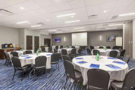 GLō Best Western Mississauga Corporate Centre - 22