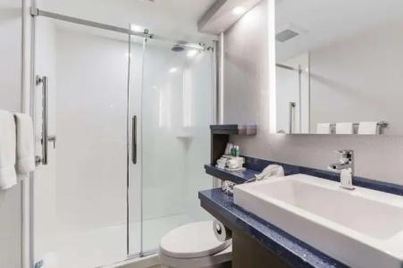 GLō Best Western Mississauga Corporate Centre - 8