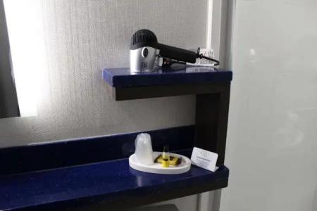 GLō Best Western Mississauga Corporate Centre - 24