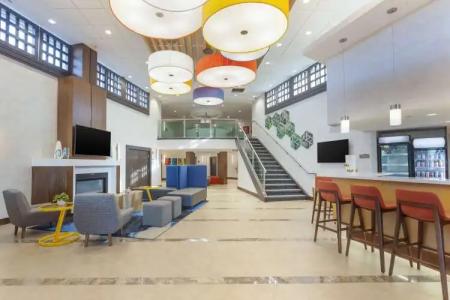 GLō Best Western Mississauga Corporate Centre - 29