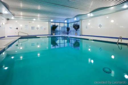 GLō Best Western Mississauga Corporate Centre - 18