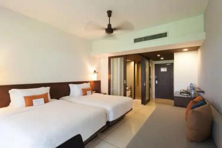 Grand Southsea Khaolak Beach Resort - 1