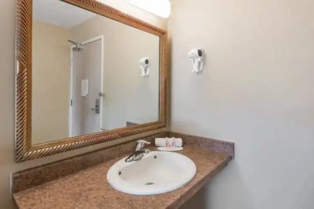 London Travel Inn - 25