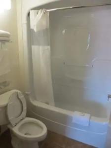 London Travel Inn - 8