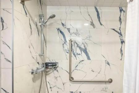 Quality Inn & Suites - 41