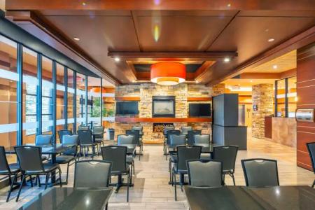 Quality Inn & Suites - 27