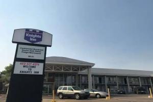 Knights Inn Lethbridge, Lethbridge