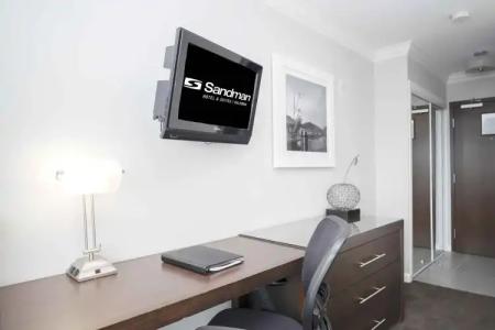 Sandman & Suites Kelowna - 5