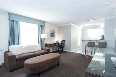 Sandman & Suites Kelowna - 82