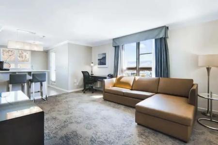 Sandman & Suites Kelowna - 78