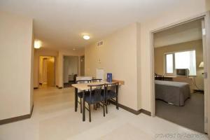 Residence & Conference Centre - Kamloops, Kamloops