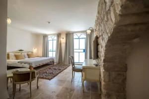 The Way Inn - Boutique Suites