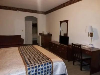 Texas Inn Downtown McAllen - 96